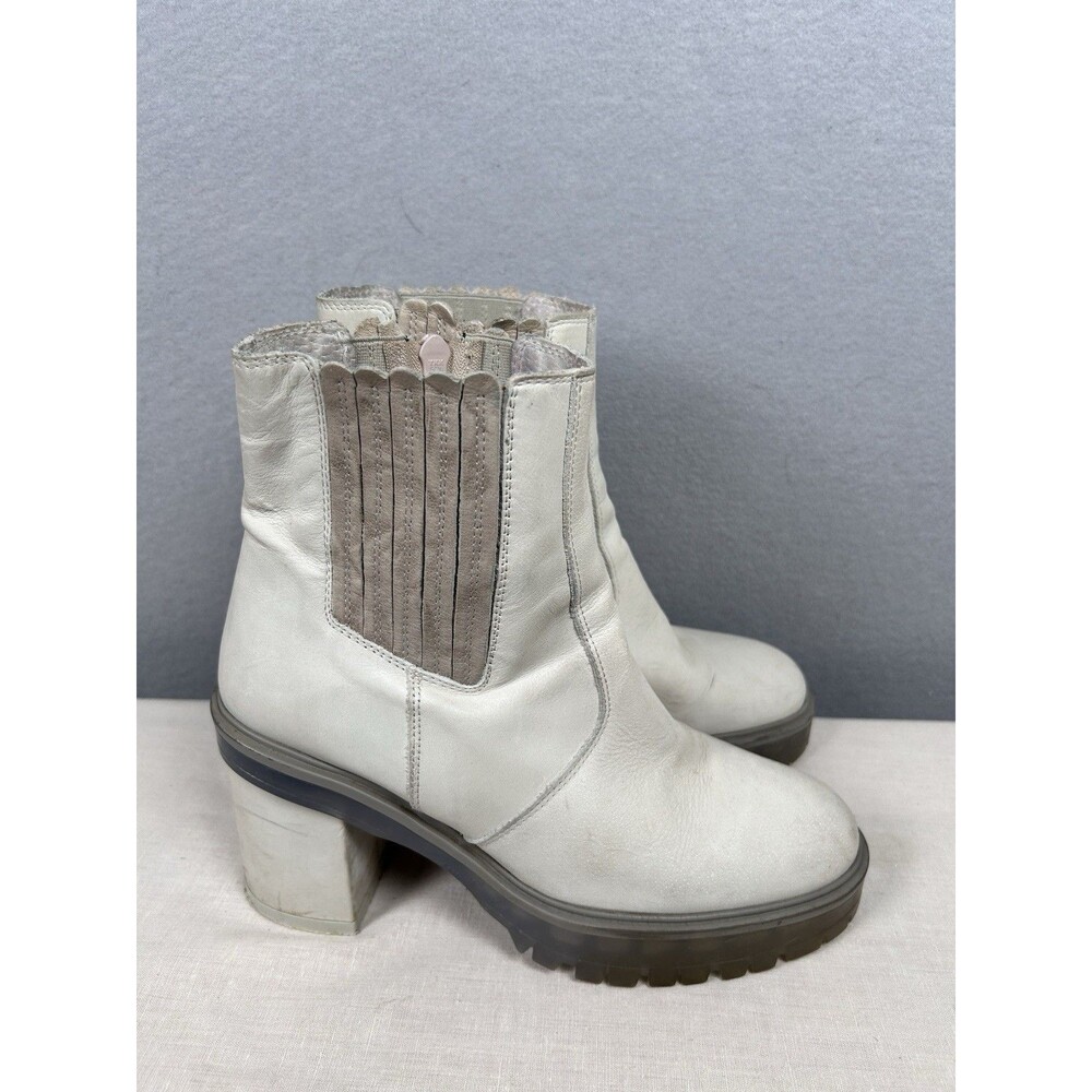 Free People James Chelsea leather Boots in Ice Sz 38 (8) - Picture 5 of 7